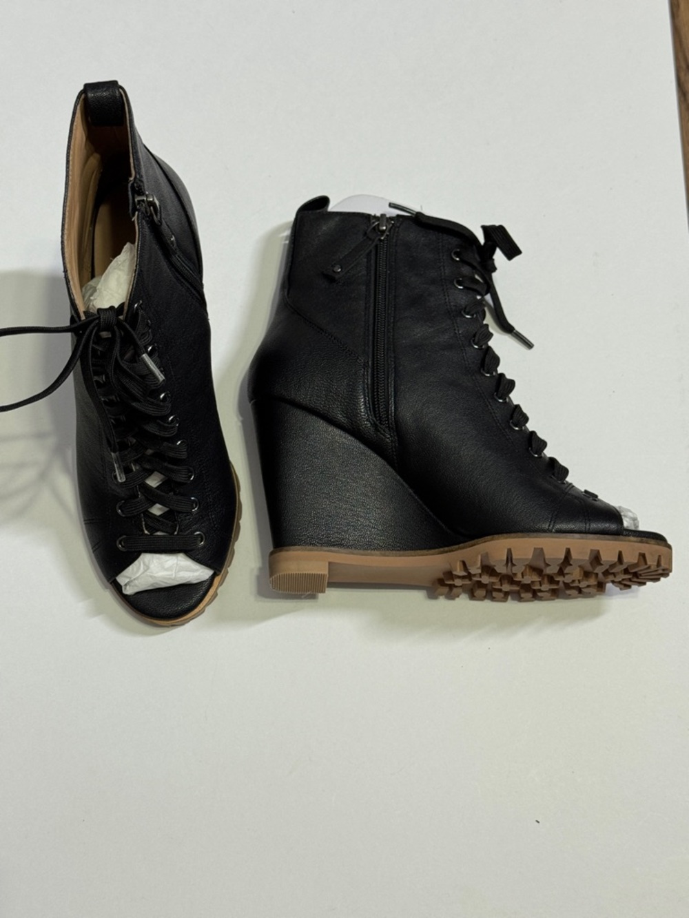 Linea Paolo SASHA | Women's High Wedge Peep Toe Transitional Bootie Black Sz. 8M - Picture 4 of 10